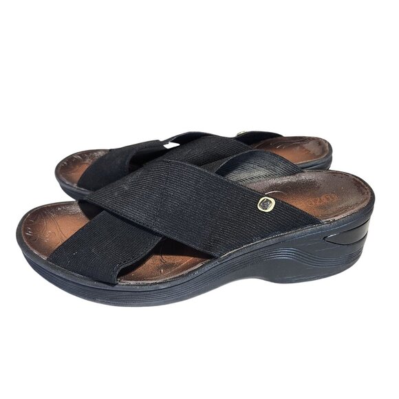 Bzees Black Criss-Cross Slide Sandals With Wedge Heel & Textured Sole - Picture 4 of 9